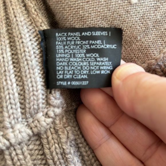 Club Monaco Women's Taupe Wool and Faux Fur Button Down Ribbed Cardigan Size M - Picture 7 of 9